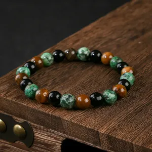 Bracciale di perle in pietra naturale alla moda per uomo e donna, gioielli versatili eleganti.