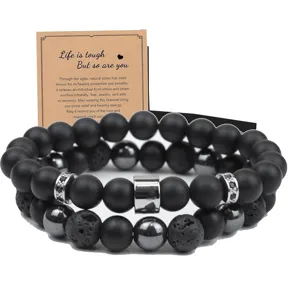 Pulsera de cuentas de piedra natural de doble capa con espaciadores metálicos negros.