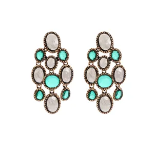 Boucles d'oreilles pendantes or antique vintage avec pierres turquoise et blanches design.