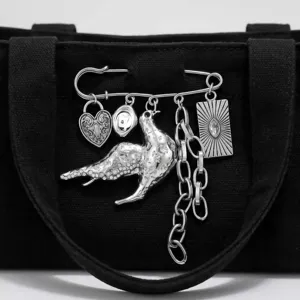 Punk Zinklegering Duif Hanger Broche Speld Met Zware Ketting Hartslot Zonnestralen Plaat Strass Veiligheidsspeld Voor Vrouwen Sieraden
