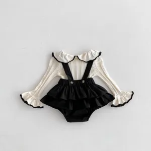 Baby Mädchen Strick Puppenkragen Oberteil und Trägerhose Set, süßes Herbst Outfit.