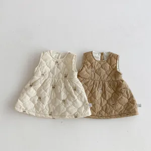 Grazioso abito gilet trapuntato in pile per neonati con ricamo, caldo capospalla autunno inverno.