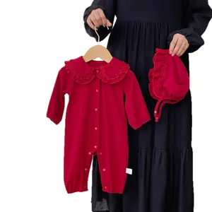 Joli ensemble grenouillère et bonnet pour bébé fille rouge manches longues barboteuse automne