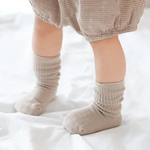 Baby effen geribbelde sokken schattige comfortabele katoenen lange sokken voor dagelijks gebruik