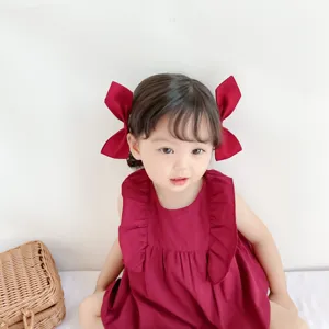 Carino abito tutina estivo per neonata con accessori per capelli a fiocco, cotone morbido.