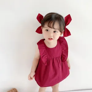 Grazioso vestito body in cotone per neonata con fiocchi rossi, abbigliamento estivo per bimba.