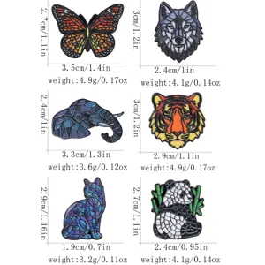 Set van dierlijke emaille speldjes met vlinder, wolf, olifant, tijger, kat en panda.