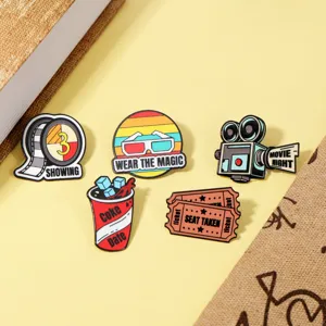 Film thema geemailleerde speld set, creatieve bioscoop metalen broches voor rugzak.
