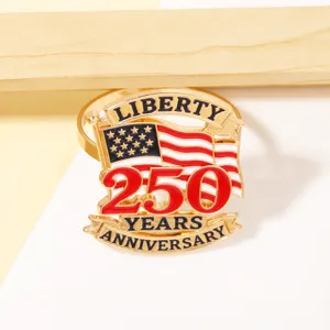Portatovaglioli in metallo con bandiera americana e design del 250 anniversario.