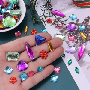 Bunte Acryl Strasssteine DIY Basteln Schmucksteine gemischte Formen flache Kristalle Dekoration.