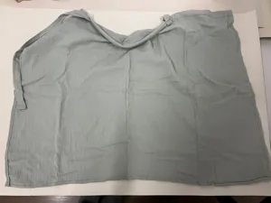 Detail shot of pure cotton nursing cover breathable breastfeeding apron shawl for mom