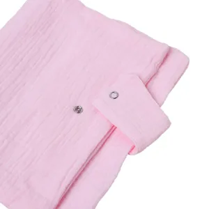 Funda para libro rosa de doble gasa de algodón puro con cierres de broches metálicos.