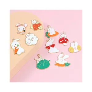 Encantadores colgantes de esmalte de conejo de dibujos animados joyería de bricolaje para collar
