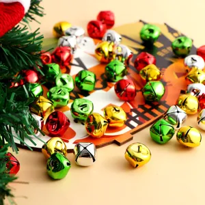 Cloches en métal colorées de 10mm pour porte-clés DIY de Noël et accessoires de bijoux.