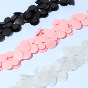 Botones de plástico para zapatos zuecos accesorios rosa negro transparente detalle.