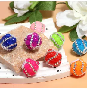 Handgemachte bunte Strass-Kugeln DIY lose Perlen fuer Handyketten und Taschen-Accessoires.
