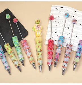 Gradient glass bead beaded pen handmade DIY cute flower stationery gift for friends.