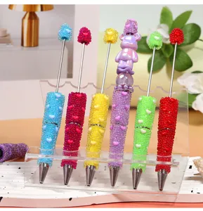 Farbige DIY Perlen Kristall Diamant Kugelschreiber Set mit süßem Bären und Ständer.