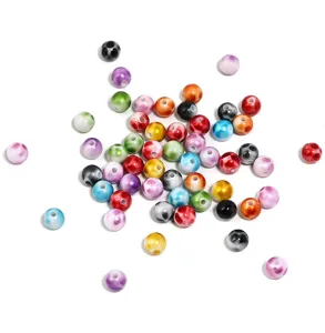 Dettagli di perline acriliche colorate sfumate 8mm, ideali per creare splendidi gioielli fai da te.