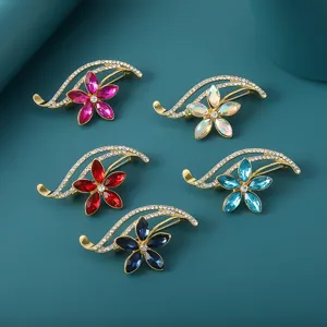 Elegante Strass Blumen Brosche Set, glitzernde Kristall Anstecknadeln Damen Accessoires.