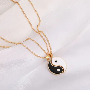Exquisite gold-plated yin yang pendant necklace set, perfect for best friends and couples style.