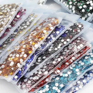 Στρογγυλά κρύσταλλα strass με επίπεδη πλάτη για nail art DIY, πολύχρωμα.
