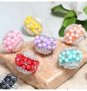 Perles de fleurs de perles colorées strass bricolage faits à la main chaîne de téléphone accessoires