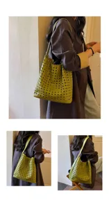 Sac à épaule en cuir tissé vert pour femmes, grand cabas stylé et sac seau décontracté chic.