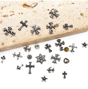 Metalen kruis nagelkunst bedels, vintage punk stijl legering strass steentjes voor DIY.