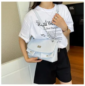 Elegante gesteppte Schultertasche mit Kette für Damen, modische Umhängetasche mit Fächern.