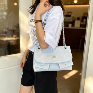 Elegante borsa a tracolla trapuntata con catena per donna, borsa alla moda multi-tasche per l'estate.