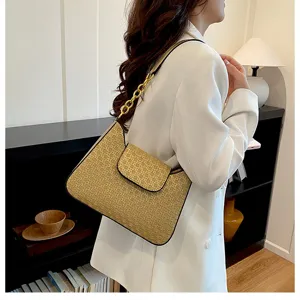 Sac à épaule tissé chic pour femmes, élégant sac sous les bras avec chaîne pour tous les jours