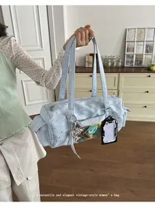 Detailed view of cute Japanese ita shoulder bag with star pattern and clear window.