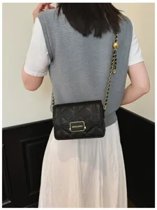 Women black quilted chain shoulder bag chic leather crossbody bag elegant small square bag