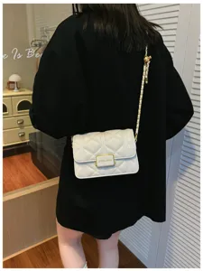 Women's quilted shoulder bag with chain strap fashion elegant crossbody bag white small square purse