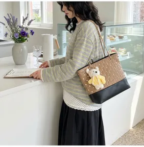 Borsa a tracolla trapuntata retrò con orsetto, elegante borsa da donna vintage chic