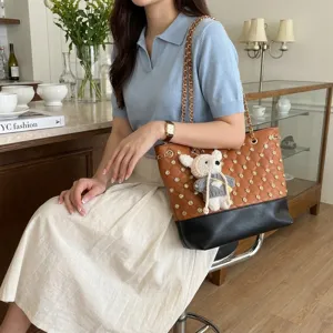 Borsa a spalla trapuntata retrò con catena e strass, elegante borsa da lavoro per donna vista