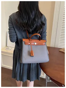 Sac a main en toile et cuir femme sac porte epaule cabas elegant chic tendance