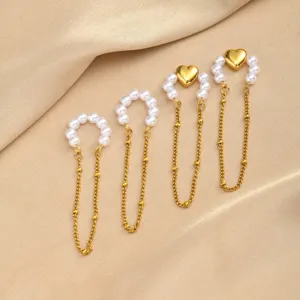Orecchini cuff catena perla finta acciaio inossidabile dorato elegante gioiello donna design.