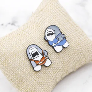 Grappige Cartoon Bikini Haai Emaille Brosche Pin Leuke Eigenaardige Koppel Haai Denim Revers Badge Pins Sieraden Accessoires Voor Kleding Rugzak Cadeaus