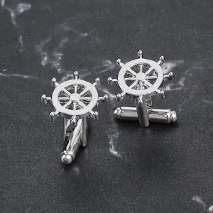 Boutons de manchette roue de navire argentes pour hommes, design nautique classique en metal.