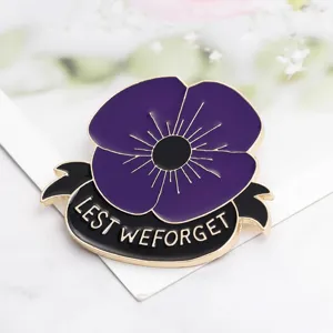 Exquisite lila Mohnblume Emaillierte Brosche Detail, Veteranen Gedenken Blume Anstecknadel.
