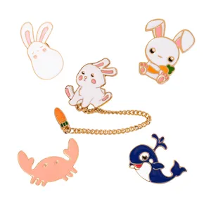 Süße Cartoon Tier Emaille Pins Set mit Hasen, Wal und Krabbe. Tolle dekorative Anstecknadeln.