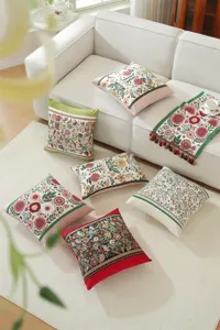 Jacquard floral throw pillow cover and cushion set for living room sofa home decor.
