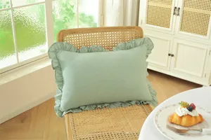 Cojín de algodón estilo campestre francés con hermoso borde con volantes para sofá y cama.