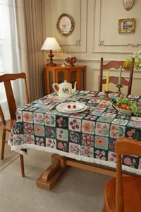 Mantel rectangular de estilo vintage con diseño jacquard floral y flecos estilo americano.