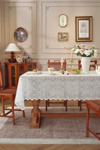 Tovaglia di pizzo bianco stile francese vintage copertura da tavolo traforata dettaglio scena