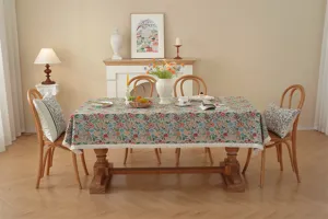 Nappe rectangulaire rétro américaine en coton polyester jacquard à fleurs et glands.