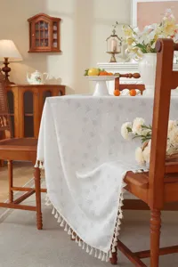 Weisse Quasten Tischdecke hohles Gitter Stoff Esstisch Abdeckung fuer Wohnkultur Detail