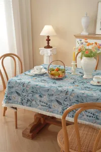 Nappe jacquard à fleurs vintage avec franges, housse de table à manger rectangulaire rustique.